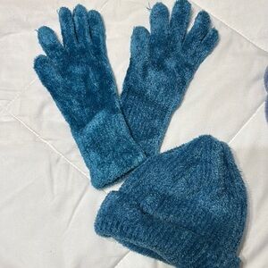 Cozy Teal Knit Hat and Gloves Set